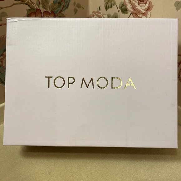 TOP MODA BLACK BEADED BOOTIE size 9 - Picture 12 of 13